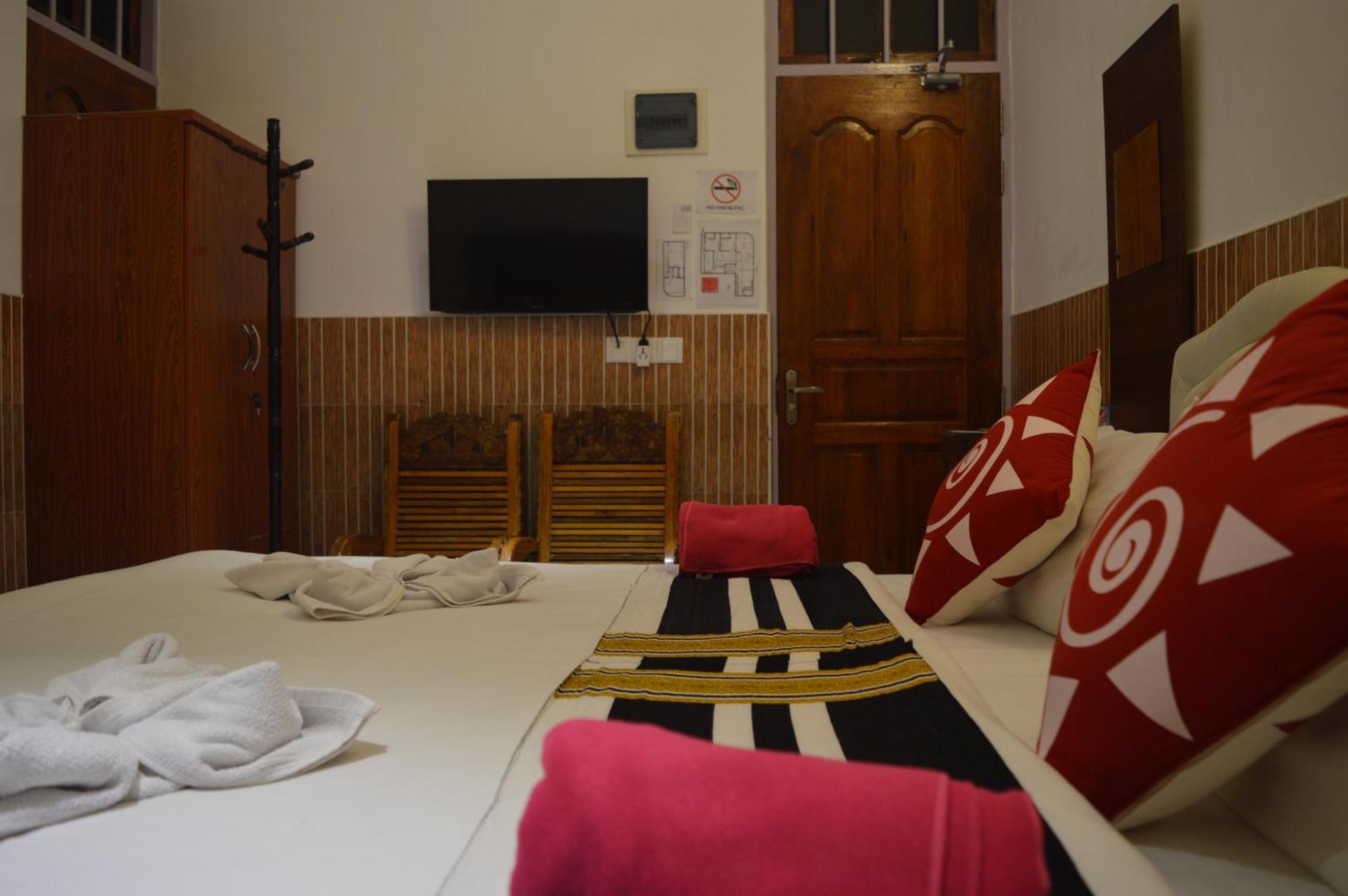 Sun Shine View Hotel Maafushi Room photo