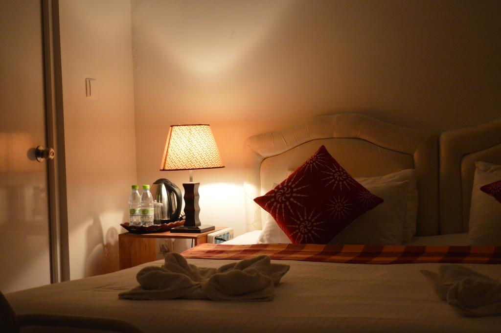 Sun Shine View Hotel Maafushi Exterior photo
